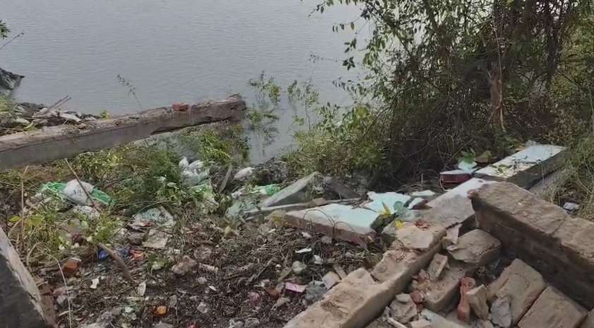 মন্দিরঘাটে নদী বাঁধে ধস, চিন্তার ভাঁজ প্রশাসনের 1 Screenshot202025 05 0120221217