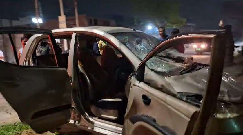 আসানসোলে প্রতিবেশীদের মধ্যে বিবাদ,গাড়ি ভাঙচুর,উত্তেজনা 1 Screenshot 2025 06 10 172353