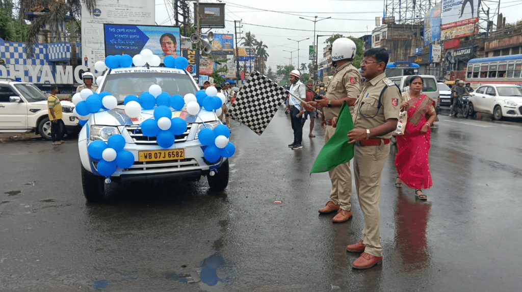 পথ নিরাপত্তা সপ্তাহে মধ্যমগ্রাম ট্রাফিকের বিশেষ উদ্যোগ 1 Screenshot 2025 07 07 175451