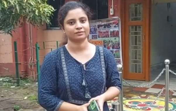ইউজিসি নেটে দেশের সেরা পূর্ব বর্ধমানের নিলুফা 1 WhatsApp Image 2025 07 25 at 19.15.48 496a0c34